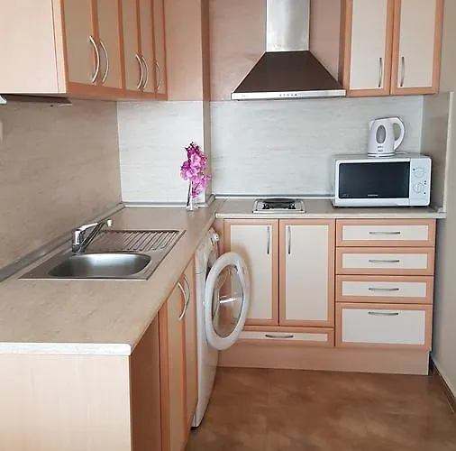 Tashevi Поморие