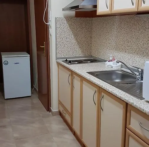 Апартамент Tashevi Поморие