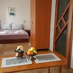 Tashevi Lägenhet Pomorie