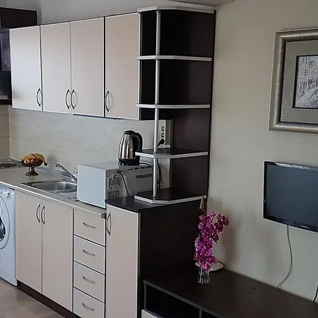 Tashevi Apartment